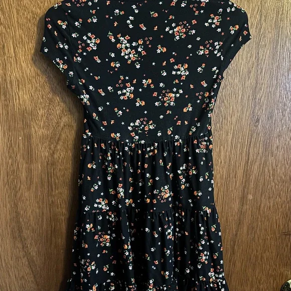 No Boundaries Black Floral Dress - Picture 2 of 3